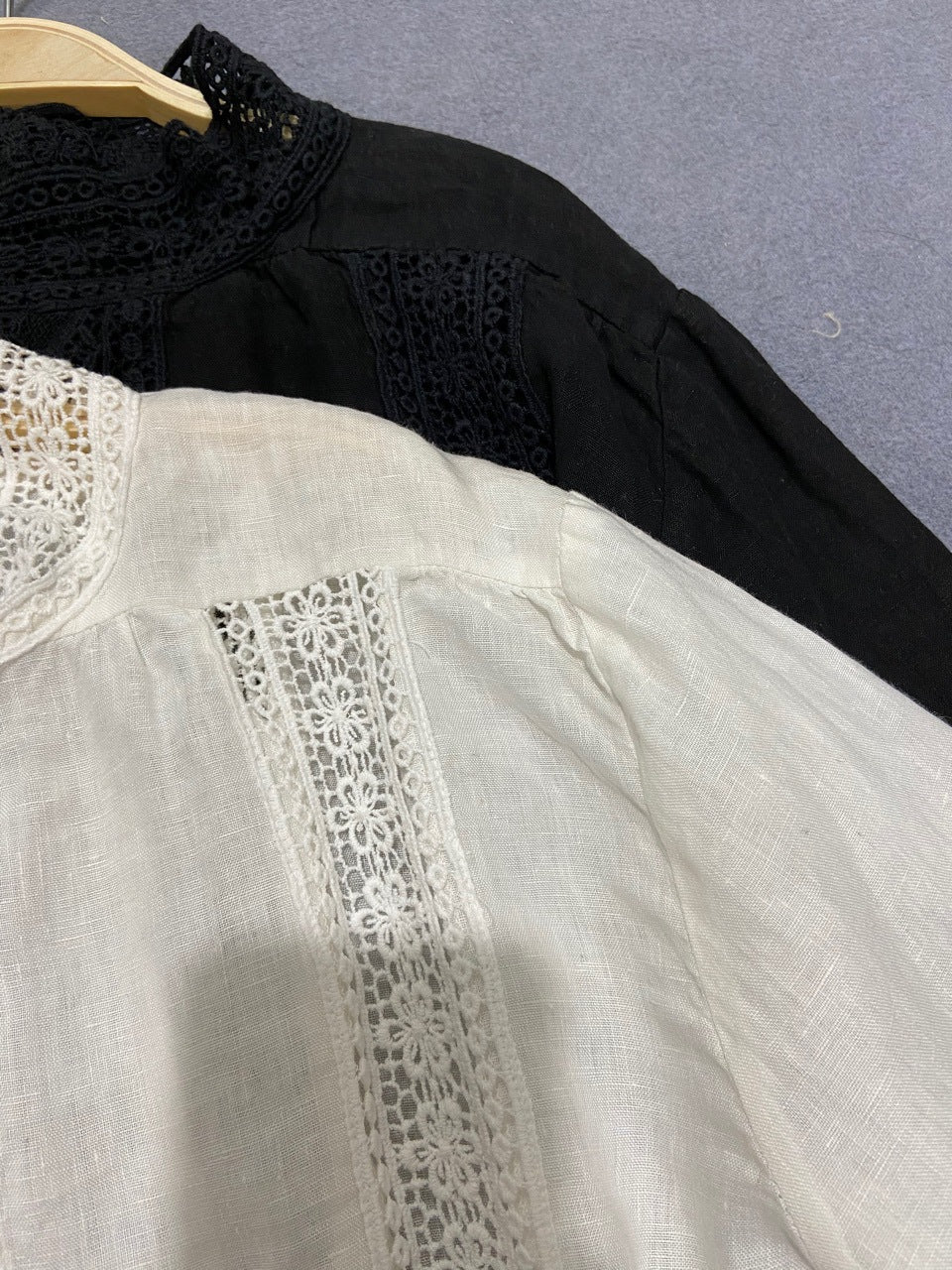 2色展開◇レース&ピンタック リネン バックボタン ブラウス◇