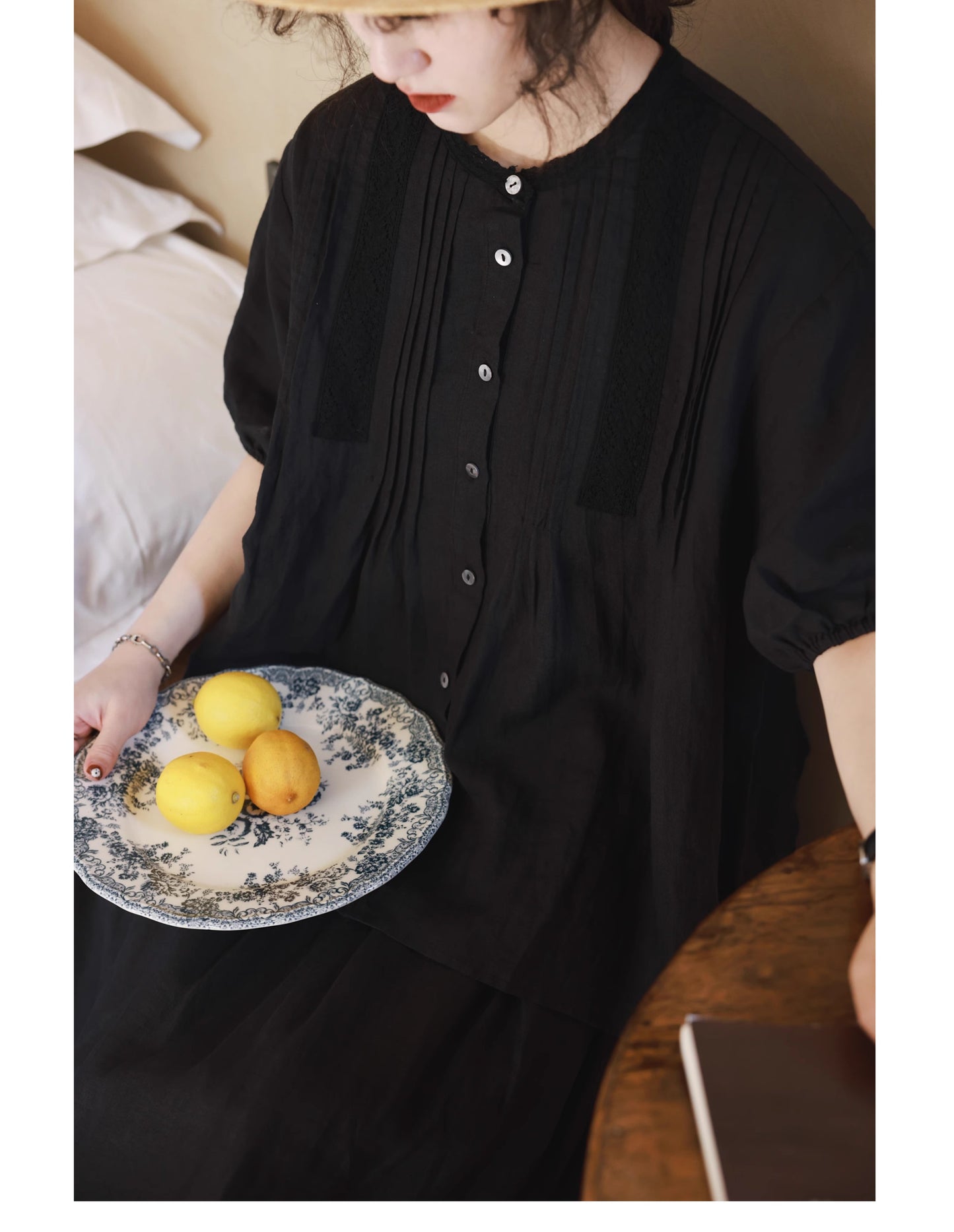 ☆品のあるピンタック&レース使い☆ リネンシャツ☆