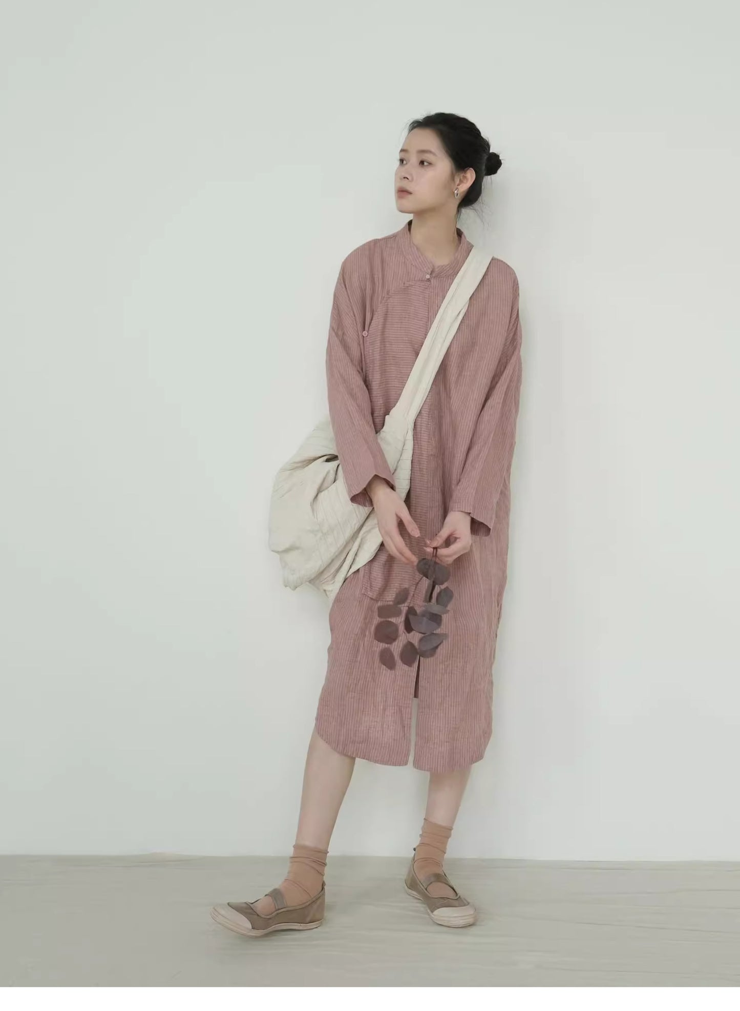 2色展開◇絶妙な色味のリネンストライプ◇オリエンタルデザイン ゆったりシルエット ロングスリーブ ワンピース◇
