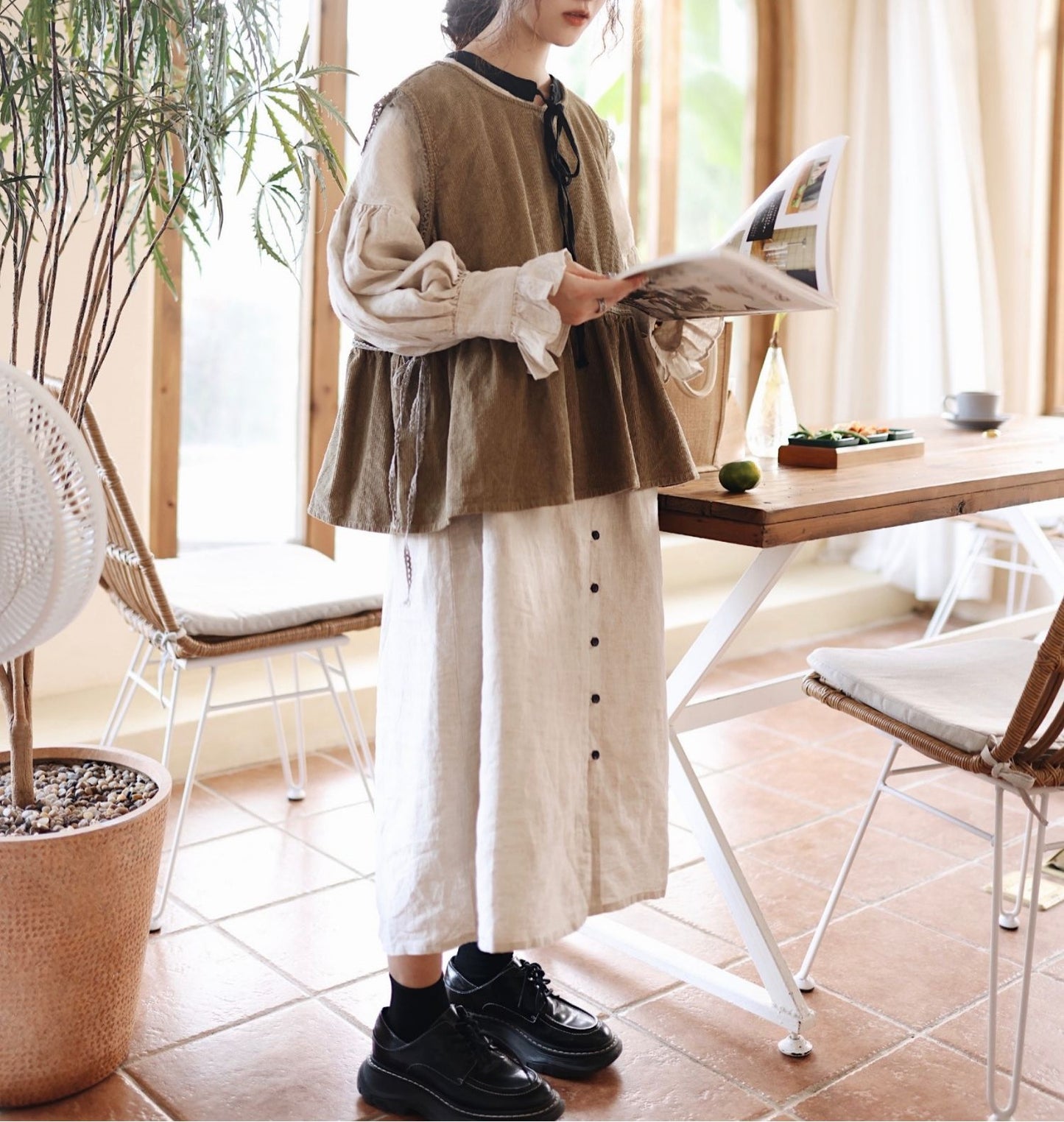◆襟元切り替え&リボン使いがポイントに◆ゆったりリネン長袖スモックワンピース◆