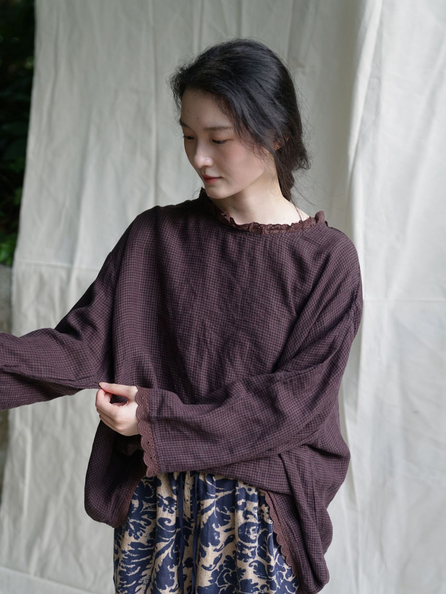 △薄手格子柄チェックリネン フリルネック ドロップショルダー ブラウス シャツ△
