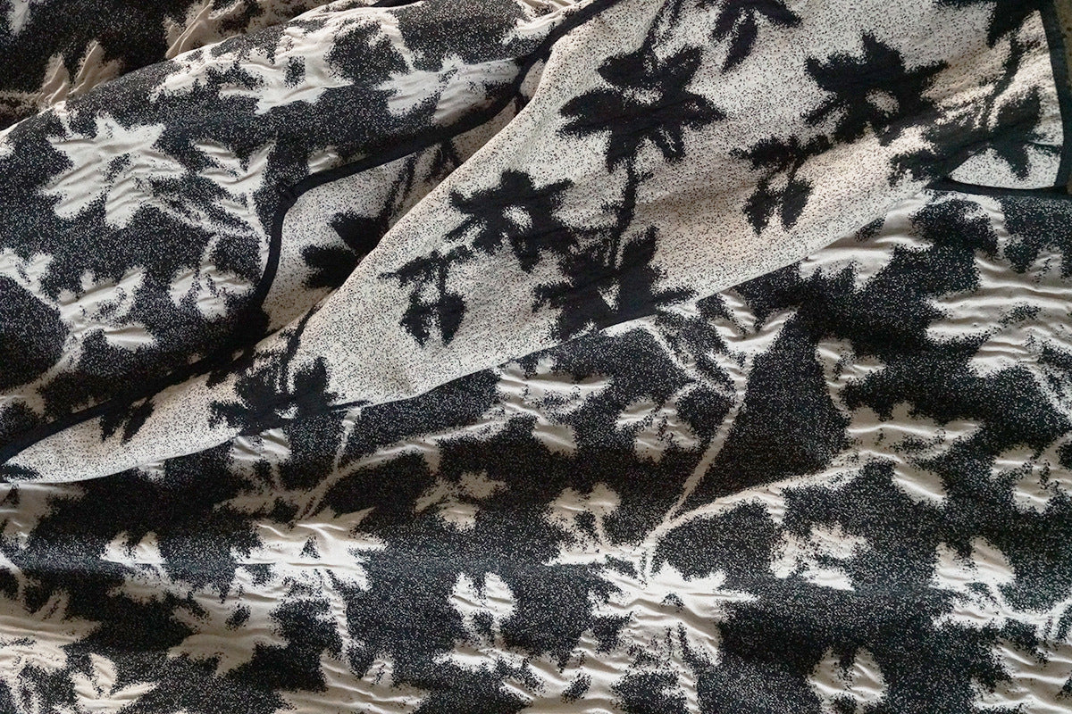 アブストラクトなフラワーパターンが美しい◇総柄ジャガード リバーシブル オリエンタルドレスジャケット◇