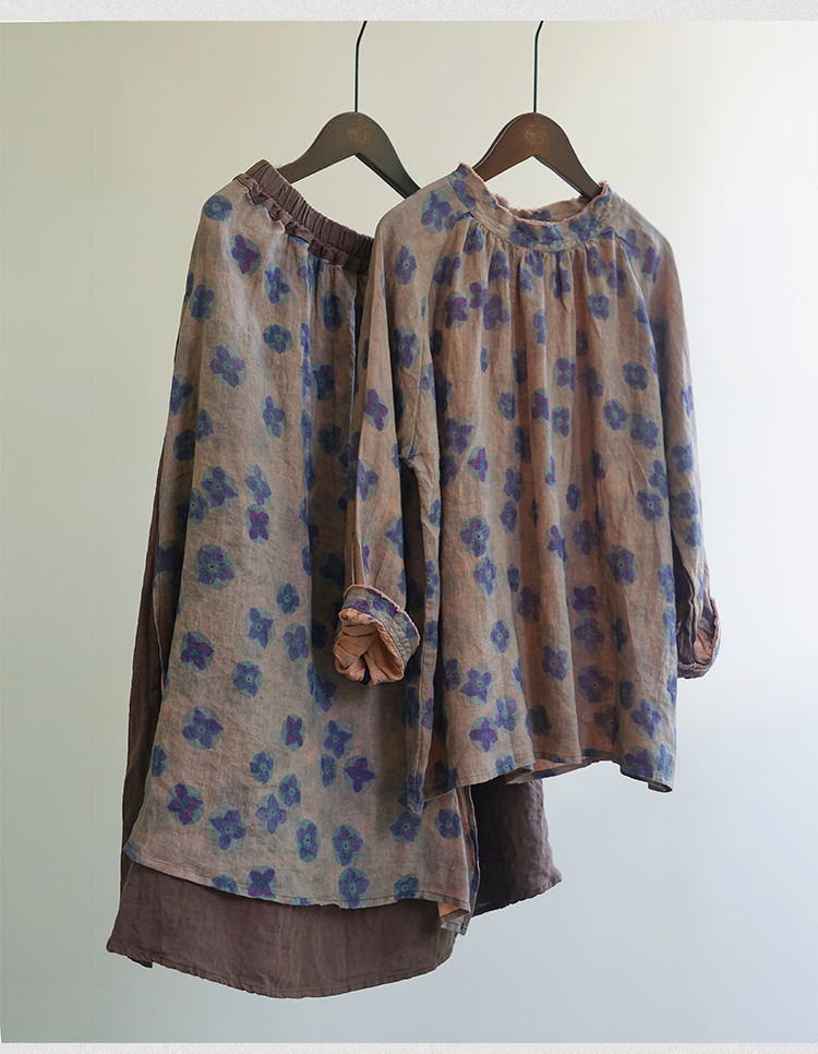 絶妙な色味のボタニックプリント☆ラミー100%で風通し良く夏にピッタリ 長袖 小ぶりなボトルネック プルオーバー☆