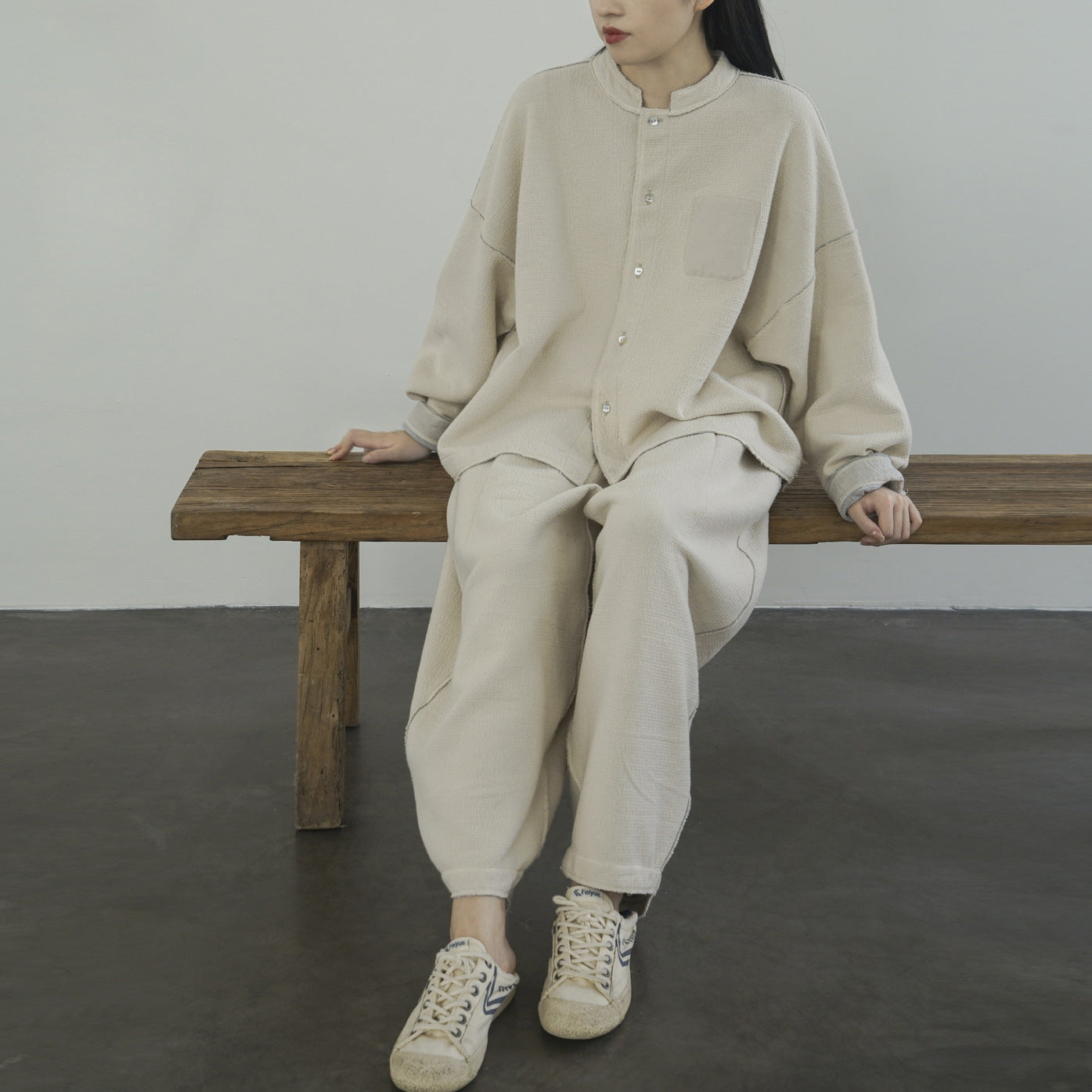2色展開◇独特の表情豊かなテクスチャー バルーンパンツ◇