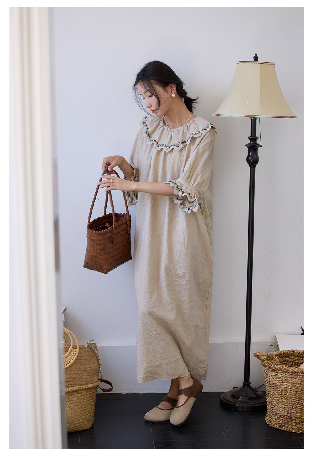 ◇繊細な刺繍がポイントに◇アンティークデザイン ゆったりシルエット リネンコットンドレス◇