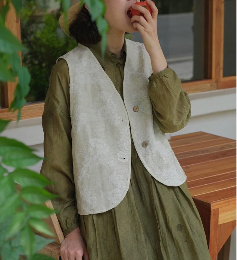☆花柄ジャガードが美しい☆2つボタンリネンコットンベスト☆S/M/L