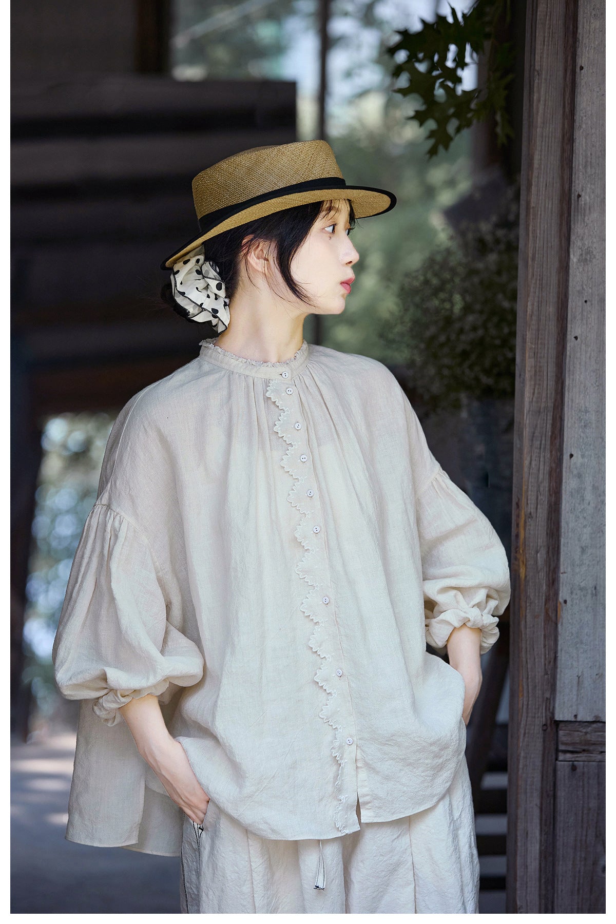 ✩品のある前立て＆ネックのフリル使い✩リネン ギャザー＆フリル ドロップショルダー ブラウス✩ M/Lサイズ