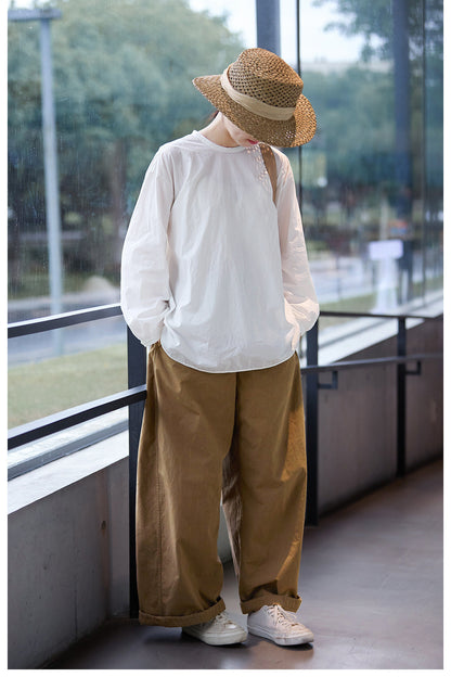Tシャツ感覚で着れるカジュアル感✩薄手高密度コットン バックボタン ドロップショルダー プルオーバーシャツ✩M/Lサイズ