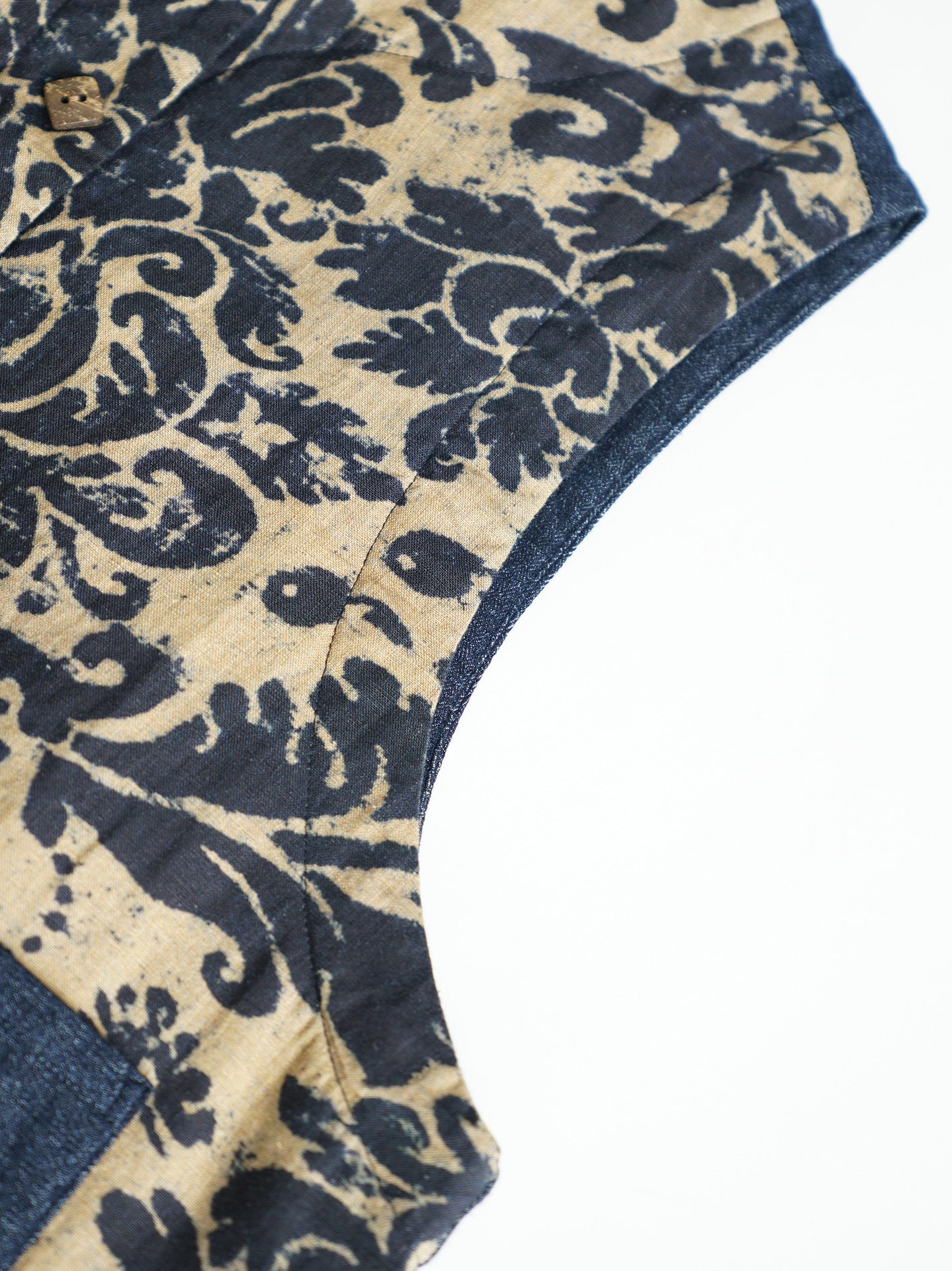 ✩バティック柄 ボタニックプリント リネン 切り替え中綿ベスト☆