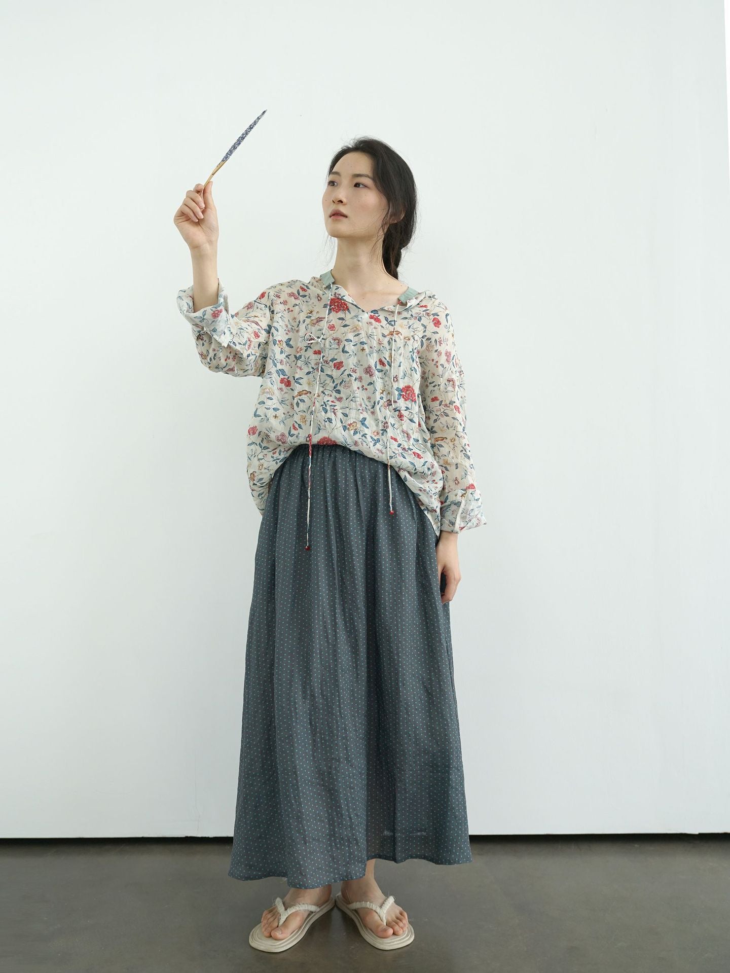 首元のリボン使いがポイントに◇フラワー＆バード プリントが美しい ラミー ブラウス シャツ◇