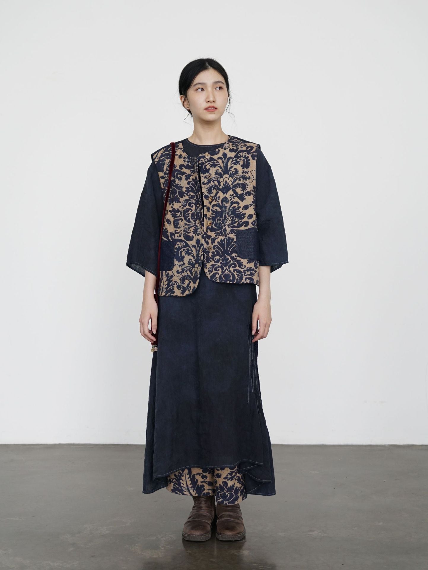 ✩バティック柄 ボタニックプリント リネン 切り替え中綿ベスト☆