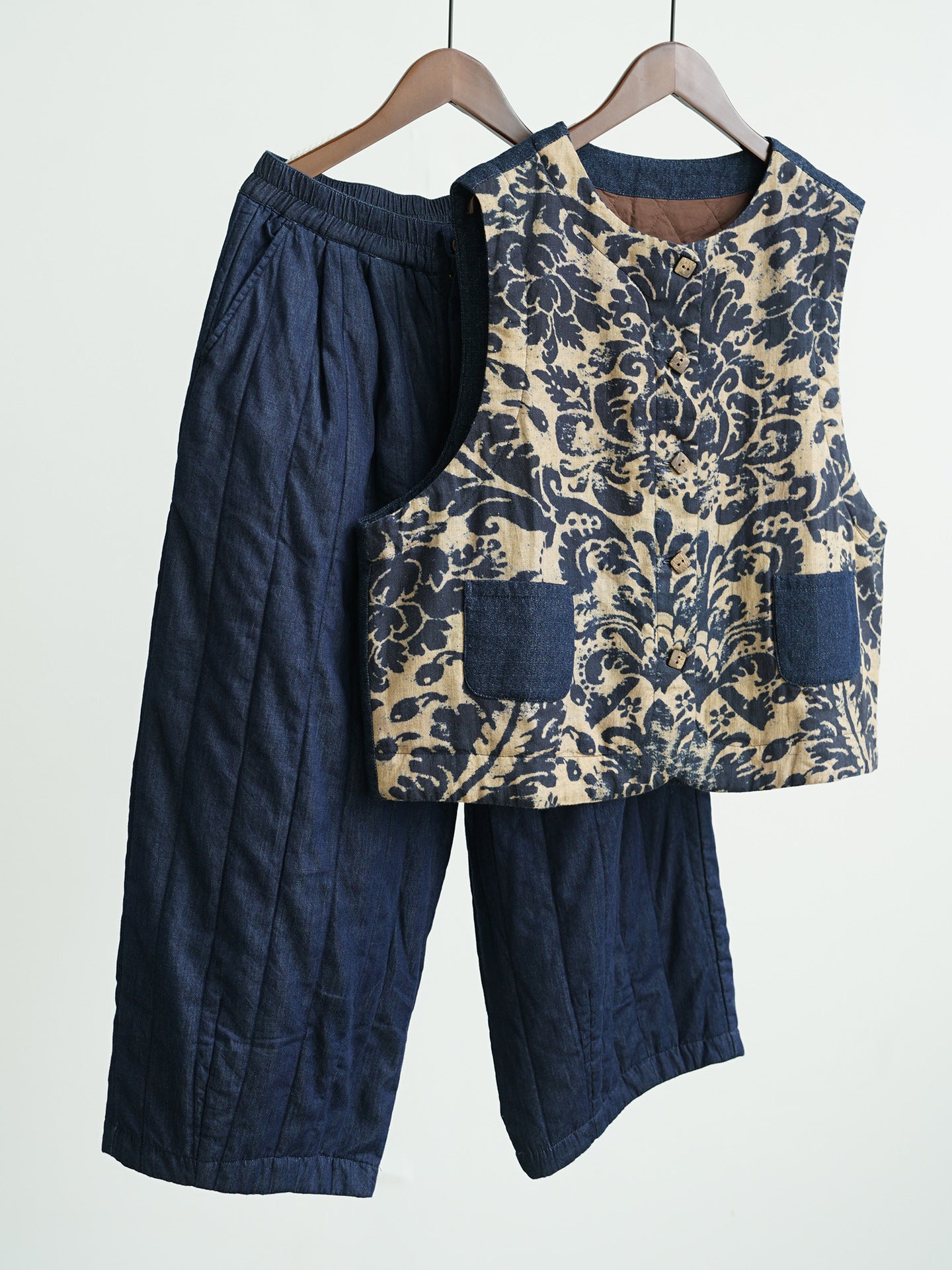 ✩バティック柄 ボタニックプリント リネン 切り替え中綿ベスト☆