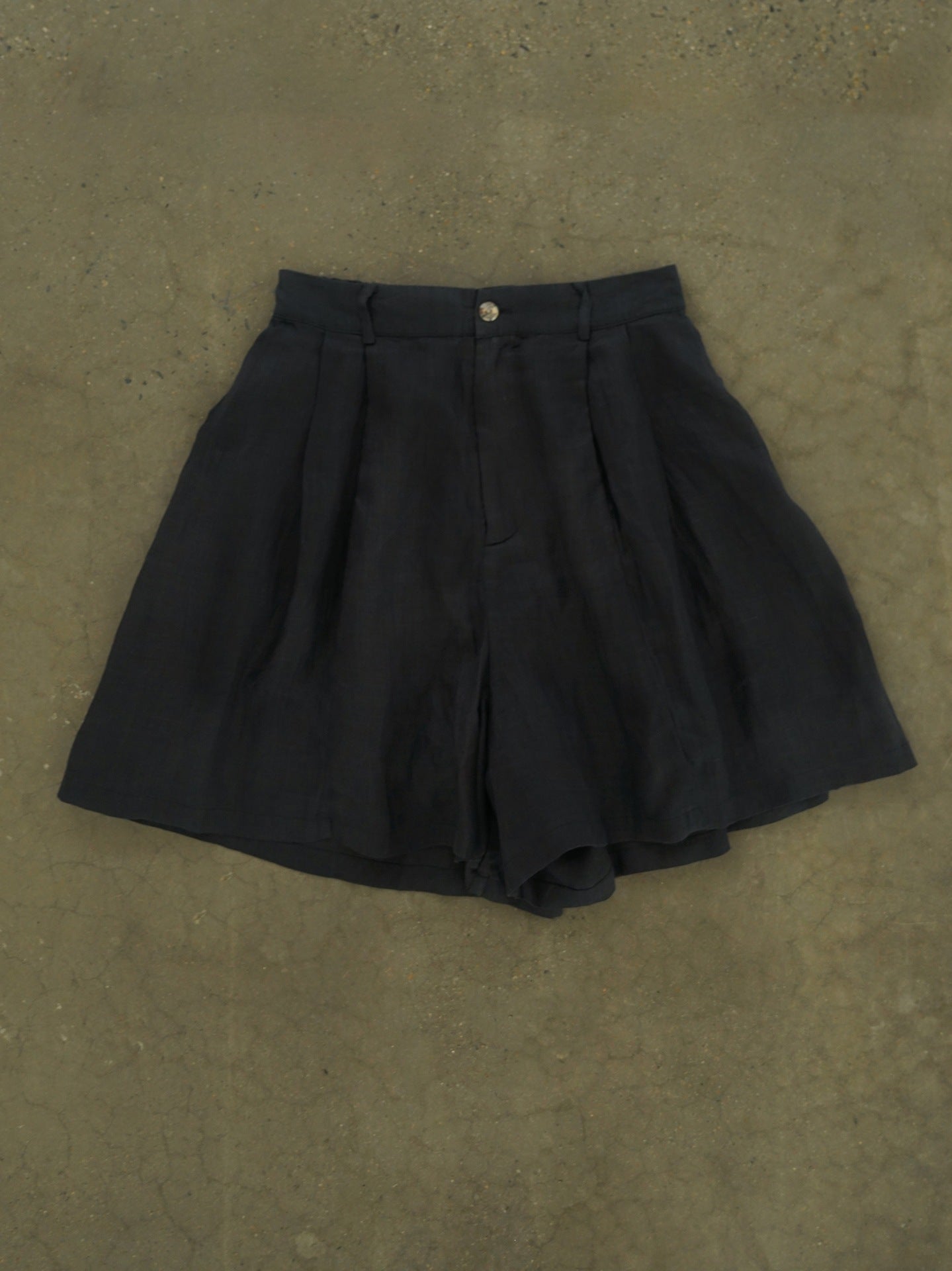◇4色展開◇100％ラミー   2タック イージーショートパンツ◇ 裏地付き