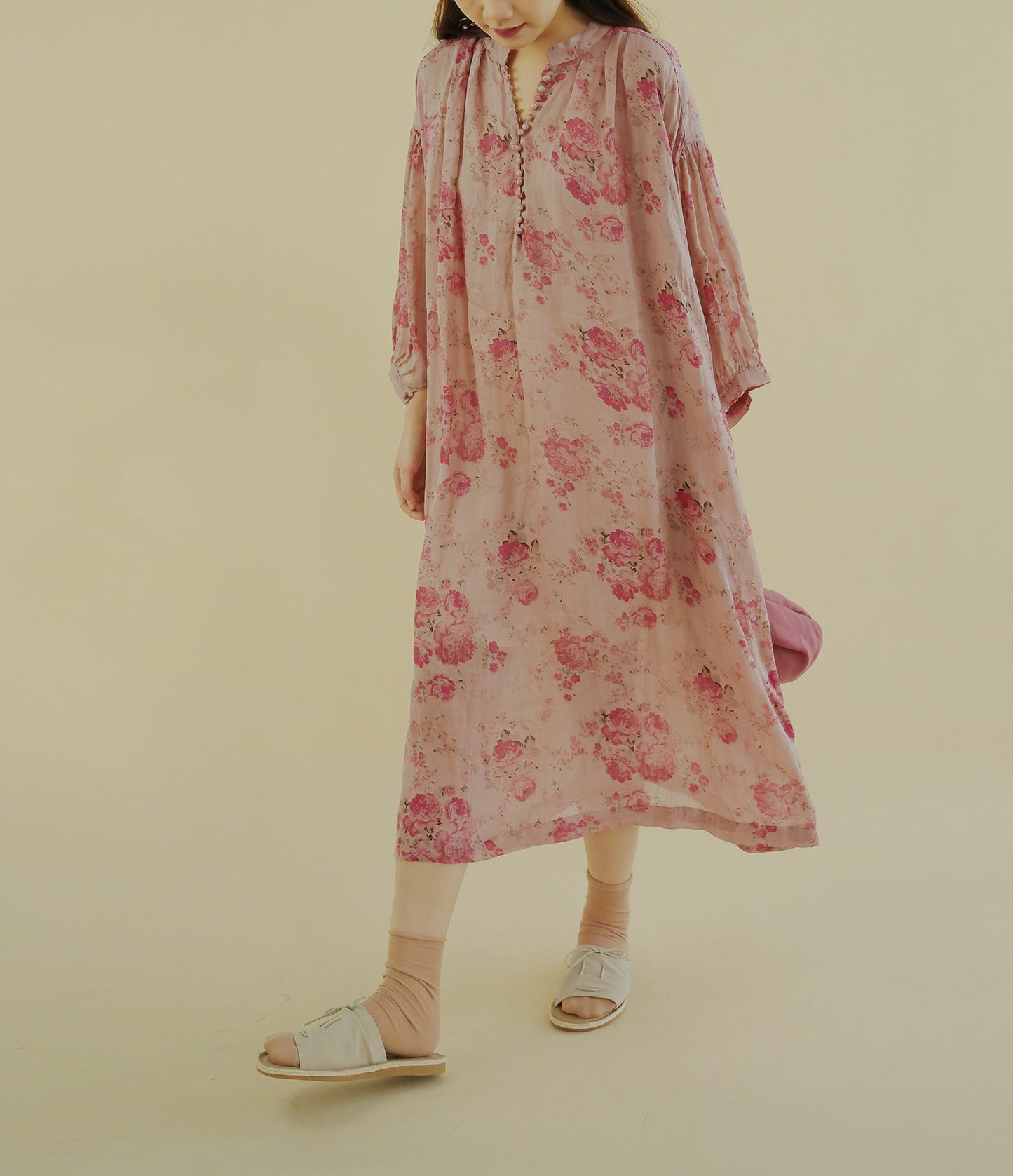 ✩鮮やかなボタニックプリントが美しい✩ドロップショルダー 8分丈 ラミー アブストラクトフラワーワンピース✩