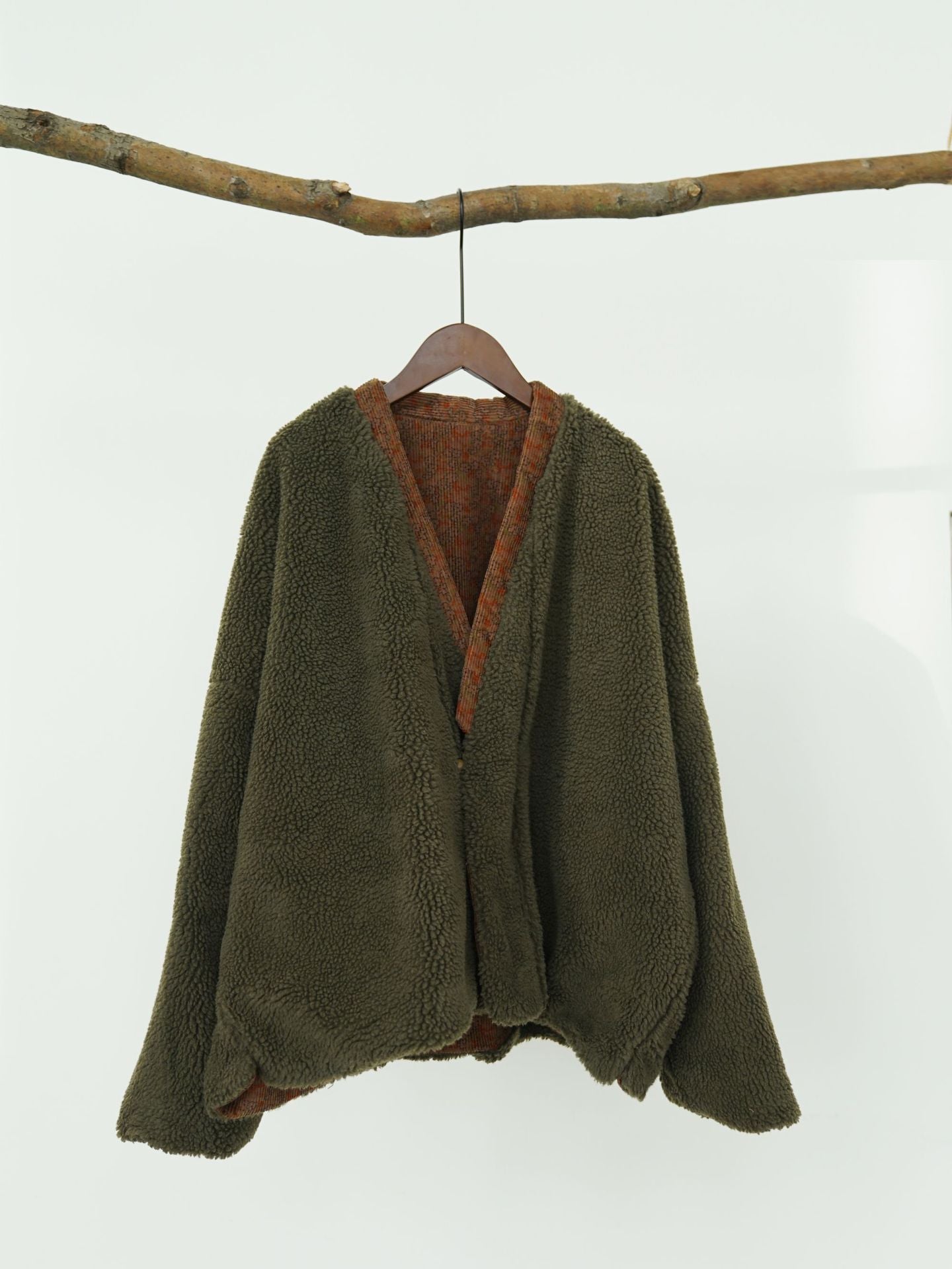 小ぶりなフラワープリントが可愛い◇コーデュロイ ボア裏地 オリエンタル ドロップショルダージャケット◇