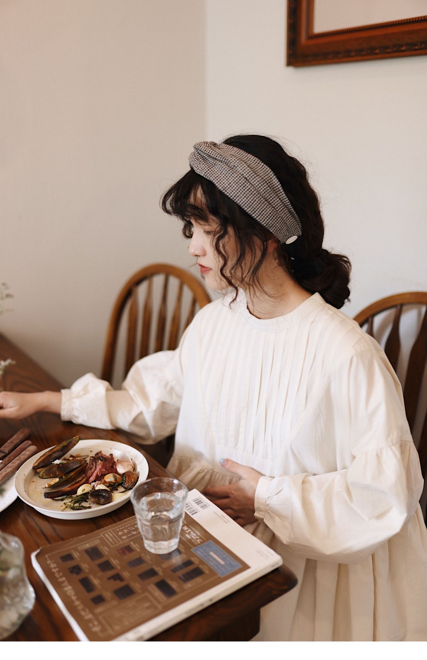 ピンタックとギャザー装飾が美しい△タイプライターコットン  ロングワンピース△