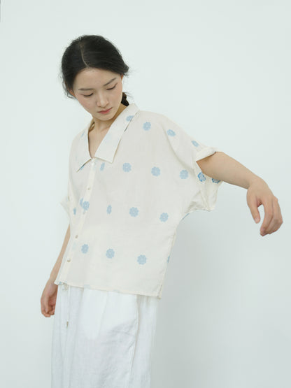 ◇織り柄によるフラワー柄可愛い◇コットン ドロップショルダー半袖ブラウス◇