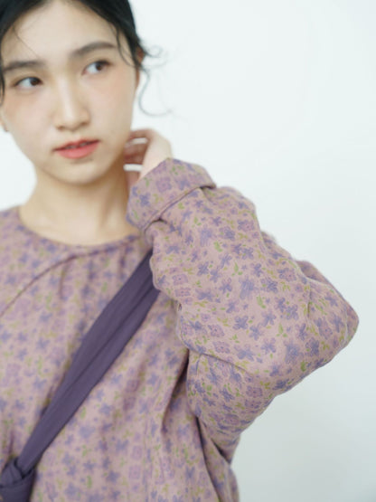 ２色展開◇小ぶりなフラワープリントが可愛い◇中綿ラミー オリエンタル ドロップショルダージャケット◇